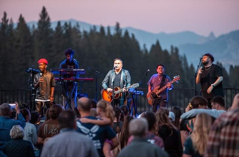 470005245_1117600379725984_3028808284559699993_n